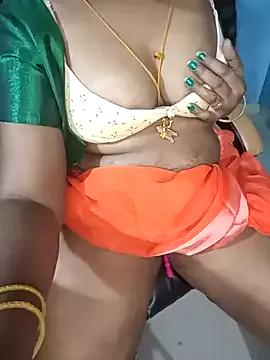 Tamil-hotwife from StripChat is Freechat