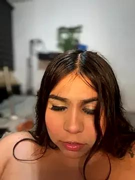 Naked Room Xochitl_Namuu 